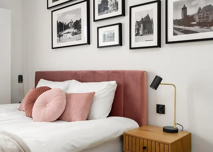 Sunny - Plac Wolnosci 6 *